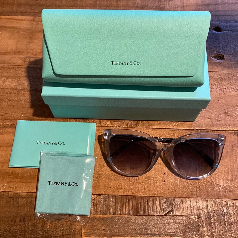 TIFFANY & Co. sunglasses